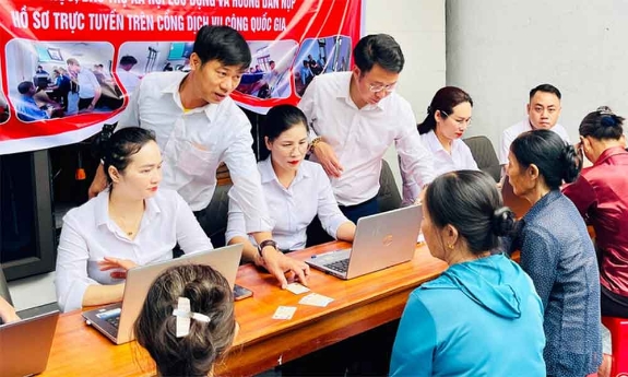 Hướng dẫn đánh giá định kỳ hằng quý đối với cán bộ lãnh đạo, quản lý các cấp trong hệ thống chính trị