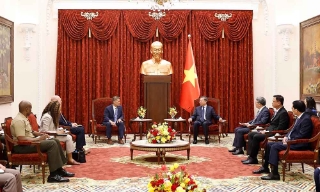 Tổng Bí thư, Chủ tịch nước Tô Lâm tiếp Quyền Bộ trưởng Hải quân Hoa Kỳ Hùng Cao