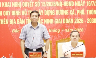 Chủ tịch HĐND tỉnh Nguyễn Việt Oanh: Khẩn trương triển khai Nghị quyết hỗ trợ xây dựng đường xã, phố, thôn, ngõ, ngách