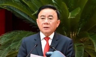 Bộ Chính trị ban hành Kế hoạch về tiếp tục hoàn thiện, vận hành hiệu quả mô hình tổ chức tổng thể của hệ thống chính trị