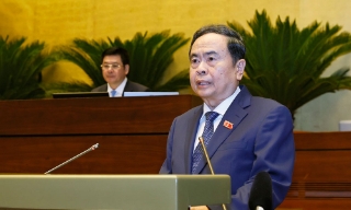 Xem xét, thông qua 15 luật, 4 Nghị quyết và cho ý kiến lần đầu 7 dự án luật