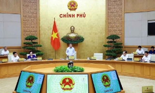 Các dự án luật phải gắn với đổi mới phương thức quản lý, đẩy mạnh phân cấp, phân quyền