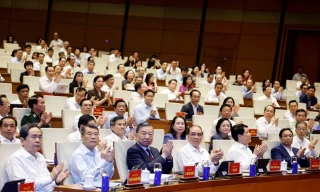 Bộ Chính trị, Ban Bí thư tổ chức Hội nghị toàn quốc nghiên cứu, học tập, quán triệt và triển khai thực hiện một số Nghị quyết, Chỉ thị