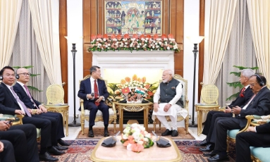  Thủ tướng Chính phủ Lê Minh Hưng hội đàm với Thủ tướng Ấn Độ Narendra Modi