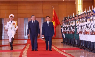 Tổng Bí thư, Chủ tịch nước Tô Lâm chủ trì Lễ đón chính thức Nhà vua Vương quốc Thái Lan và Hoàng hậu