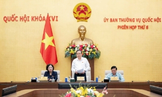 Bế mạc Phiên họp thứ 6 của Ủy ban Thường vụ Quốc hội