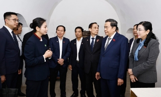 Chủ tịch Quốc hội Trần Thanh Mẫn thăm di tích lịch sử cách mạng tại tỉnh Thiểm Tây, Trung Quốc