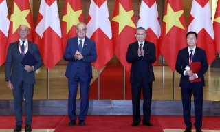Tổng Bí thư, Chủ tịch nước Tô Lâm hội đàm với Tổng thống Thụy Sĩ Guy Parmelin