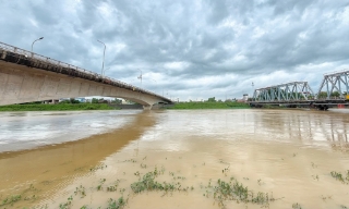 Phát lệnh báo động số III trên sông Thương 