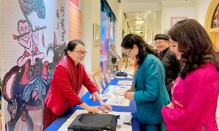 Lan tỏa giá trị tranh Đông Hồ qua tuyến du lịch sông Đuống