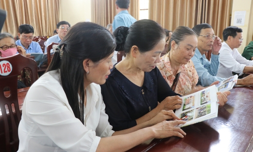 Gia Bình phát hành 6 cuốn lịch sử thôn trước thời điểm di dời phục vụ dự án sân bay quốc tế