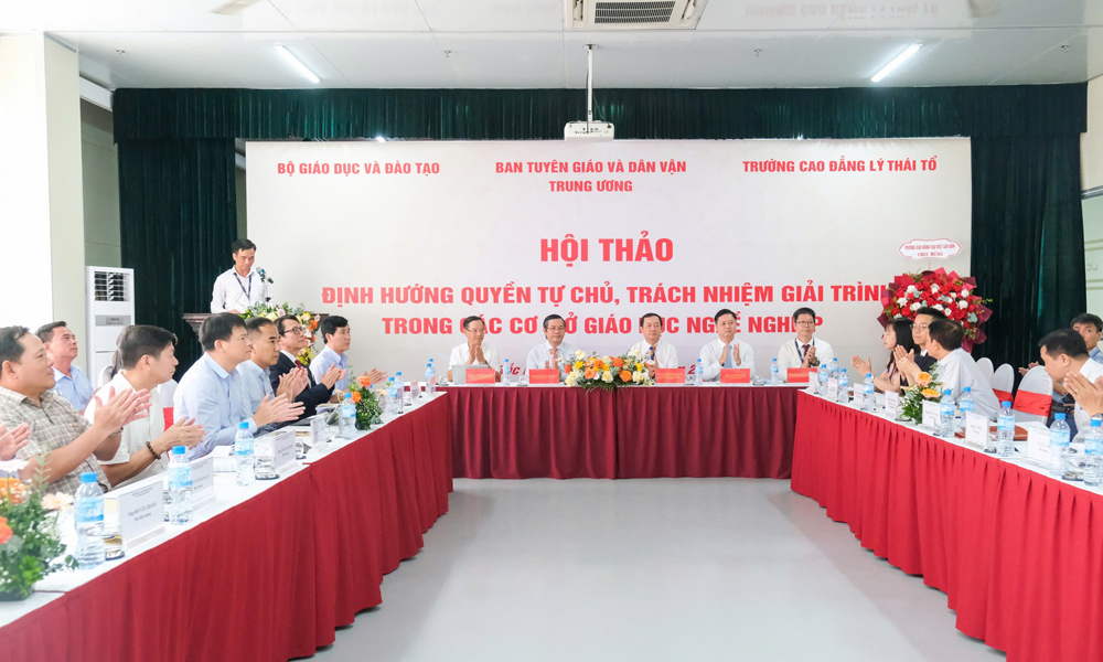  Hội thảo “Định hướng quyền tự chủ, trách nhiệm giải trình trong các cơ sở giáo dục nghề nghiệp”