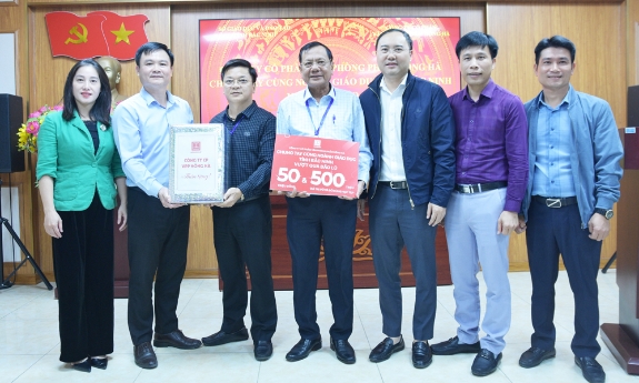 Ngành giáo dục Bắc Ninh tiếp nhận ủng hộ khắc phục hậu quả thiên tai