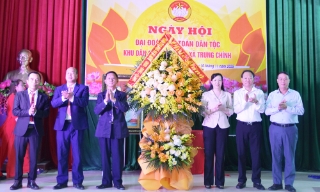 Chủ tịch Ủy ban MTTQ tỉnh Nguyễn Thị Hà dự Ngày hội Đại đoàn kết toàn dân tộc tại thôn Đào Xuyên