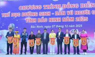 Gần 2.500 người cao tuổi tỉnh Bắc Ninh đồng diễn thể dục dưỡng sinh, dân vũ