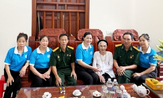 Phụ nữ phường Võ Cường tổ chức "Bữa cơm tri ân - Ấm lòng tình mẹ"