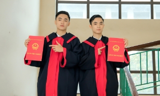 Anh em song sinh quê Bắc Ninh cùng “chạm cửa” Đại học Y Hà Nội