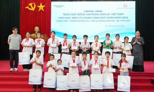 Bắc Ninh: Trao học bổng Samsung Display cho 100 học sinh hoàn cảnh khó khăn