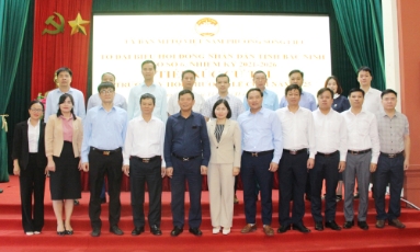  Phó Chủ tịch UBND tỉnh Ngô Tân Phượng tiếp xúc cử tri phường Song Liễu 