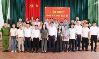 Phó Bí thư Thường trực Thành ủy Nguyễn Thị Hương dự sinh hoạt Chi bộ Tổ dân phố Tiền Ngoài
