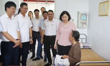  Tiếp tục nâng cao chất lượng hoạt động của trạm y tế, bảo đảm chăm sóc sức khỏe Nhân dân