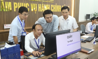  Kiện toàn tổ chức bộ máy, nâng cao chất lượng giải quyết thủ tục hành chính sau sáp nhập