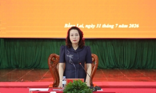 Phó Bí thư Thường trực Tỉnh ủy Nguyễn Thị Hương làm việc với Ban Thường vụ Đảng ủy phường Bồng Lai và Đào Viên