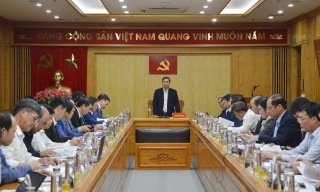 Đồng chí Nguyễn Việt Oanh làm việc với Đảng ủy  7 xã, phường về tình hình thực hiện nhiệm vụ chính trị địa phương từ 1/7/2025 đến nay