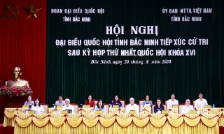 Đoàn đại biểu Quốc hội tỉnh tiếp xúc cử tri sau kỳ họp thứ Nhất