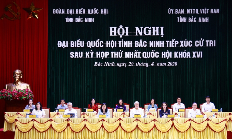  Đoàn đại biểu Quốc hội tỉnh tiếp xúc cử tri sau kỳ họp thứ Nhất
