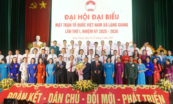 Phát huy dân chủ, củng cố khối đại đoàn kết, xây dựng xã Lạng Giang phát triển bền vững