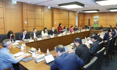  Đoàn đại biểu Quốc hội tỉnh Bắc Ninh thảo luận tại tổ về 3 dự án luật