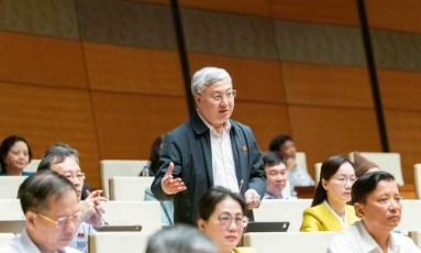  Tạo hành lang pháp lý nâng cao hiệu quả quản lý viên chức