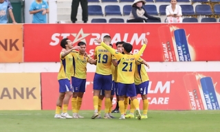 Bắc Ninh FC thắng Câu lạc bộ Thành phố Hồ Chí Minh tại vòng 8 Giải hạng Nhất quốc gia.