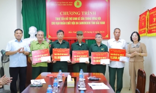Hội Nạn nhân chất độc da cam/dioxin tỉnh Bắc Ninh trao hỗ trợ sinh kế cho 5 nạn nhân