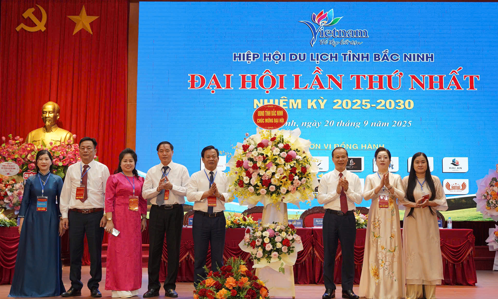 Ông Vi Xuân Lâm được bầu làm Chủ tịch Hiệp hội Du lịch tỉnh Bắc Ninh 