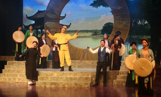 Nhà hát Dân ca Quan họ Bắc Ninh biểu diễn ra mắt vở ca kịch "Cô gái làng Quan họ"