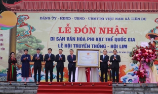 Bắc Ninh: Hàng nghìn người dân, du khách dự lễ công bố Hội Lim là Di sản văn hóa phi vật thể quốc gia 