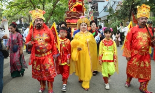 Khai hội đền Vua Bà Thủy tổ Quan họ