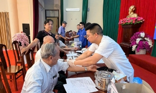 Bắc Ninh: Khám bệnh, cấp phát thuốc miễn phí cho 5.000 người dân