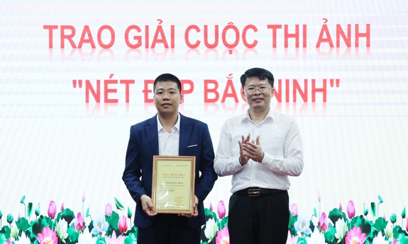 Báo và Phát thanh, Truyền hình Bắc Ninh gặp mặt cộng tác viên và trao giải cuộc thi ảnh "Nét đẹp Bắc Ninh" năm 2025