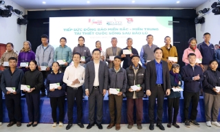 Tỉnh Đoàn Bắc Ninh trao 800 triệu đồng hỗ trợ người dân khắc phục hậu quả thiên tai