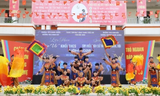 Sôi nổi Liên hoan dân vũ và trải nghiệm “Chúng em làm lính cứu hỏa” 