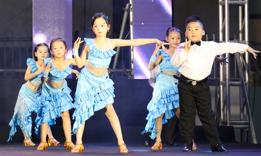 Gần 200 thiếu nhi Bắc Ninh tham gia Liên hoan “Vũ điệu mùa hè” 
