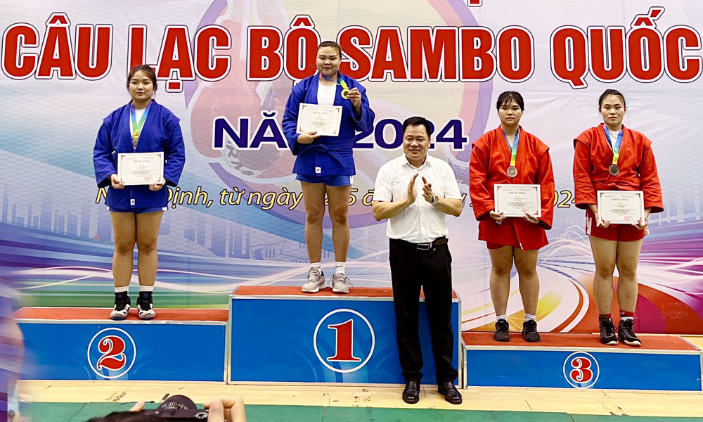 Bac Giang wins 10 medals at National Sambo Club Championship